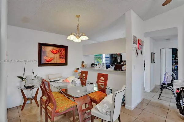 18206 Mediterranean Blvd #5-21, Hialeah, FL 33015