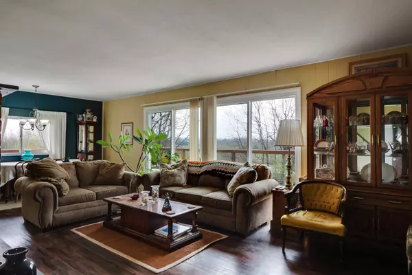 1759 Lakeshore Road, Manistee, MI 49660