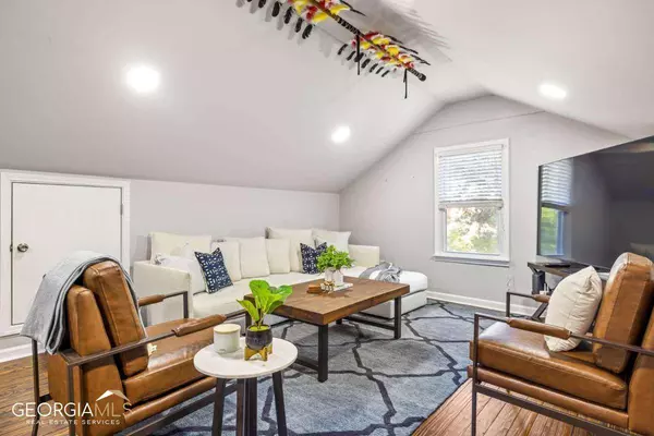 555 Lynnhaven DR SW, Atlanta, GA 30310