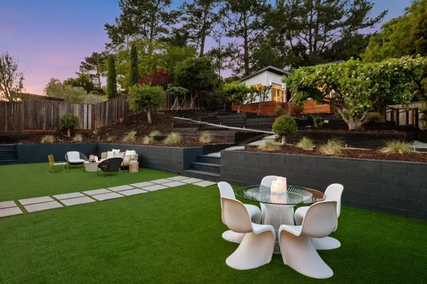 2117 Los Altos DR, San Mateo, CA 94402