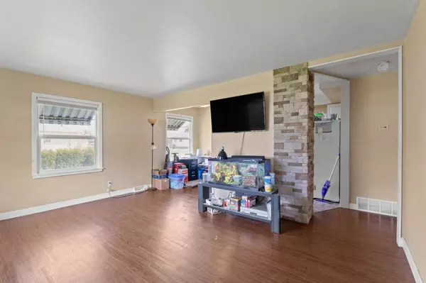 58 E Everett Ave, Spokane, WA 99208