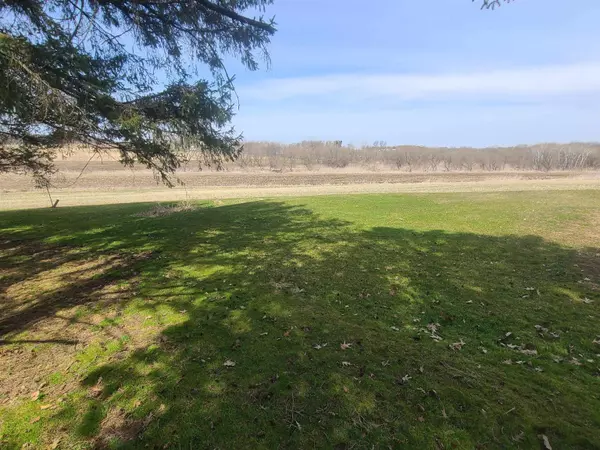 728 Sherman Dr, Medina, WI 53559