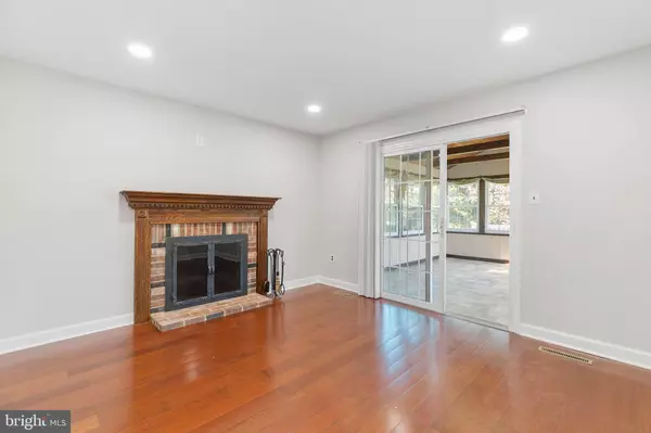 1105 STATE RD, Lincoln University, PA 19352