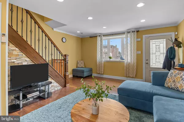 2109 FULLER ST, Philadelphia, PA 19152