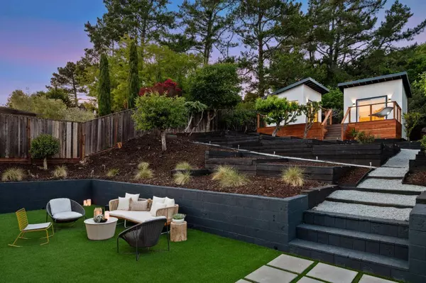 2117 Los Altos DR, San Mateo, CA 94402