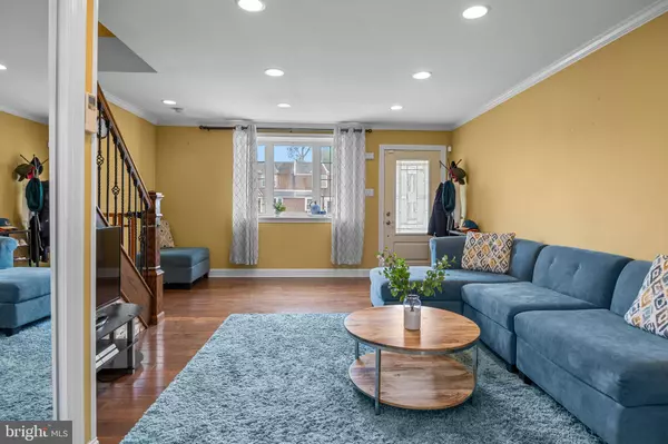 2109 FULLER ST, Philadelphia, PA 19152