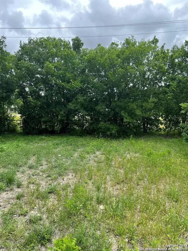 510 CAROL CREST ST, San Antonio, TX 78220-1712