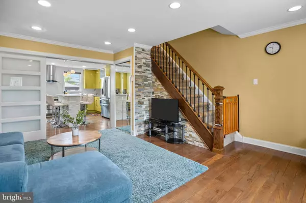 2109 FULLER ST, Philadelphia, PA 19152