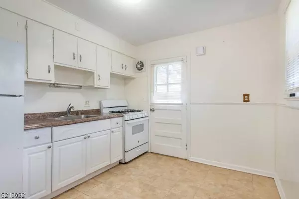 66 Melody Hill Rd, Clifton City, NJ 07013