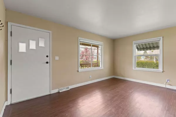 58 E Everett Ave, Spokane, WA 99208