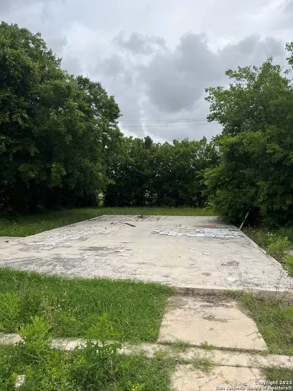 510 CAROL CREST ST, San Antonio, TX 78220-1712