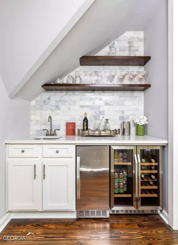 555 Lynnhaven DR SW, Atlanta, GA 30310