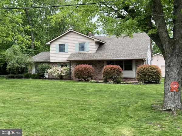 162 KNOLL DR, Vineland, NJ 08361