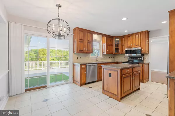 1105 STATE RD, Lincoln University, PA 19352