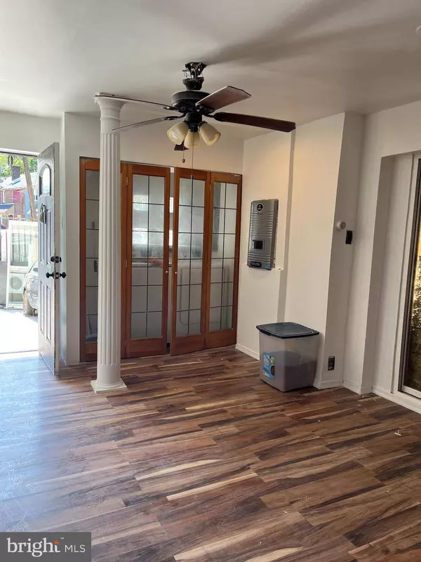 2746 LEHMAN ST, Chester, PA 19013