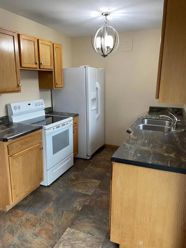 148 Territorial RD NE, Blaine, MN 55434