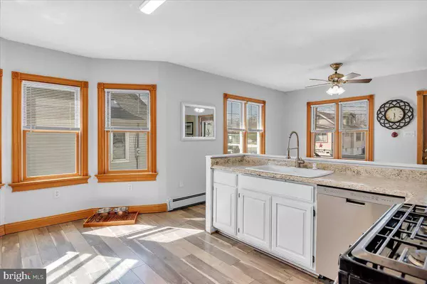 142 THOMAS AVE, Maple Shade, NJ 08052