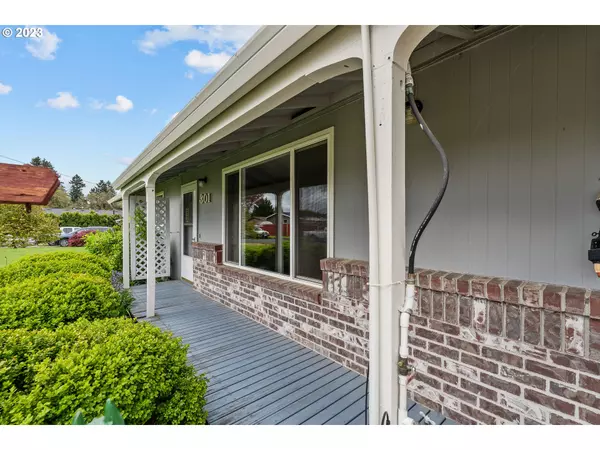 301 S EVEREST ST, Newberg, OR 97132