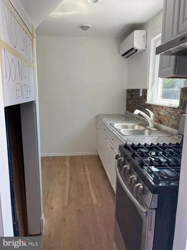 2746 LEHMAN ST, Chester, PA 19013