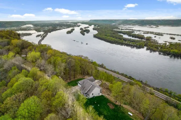 21697 Government Pointe RD, Winona, MN 55987