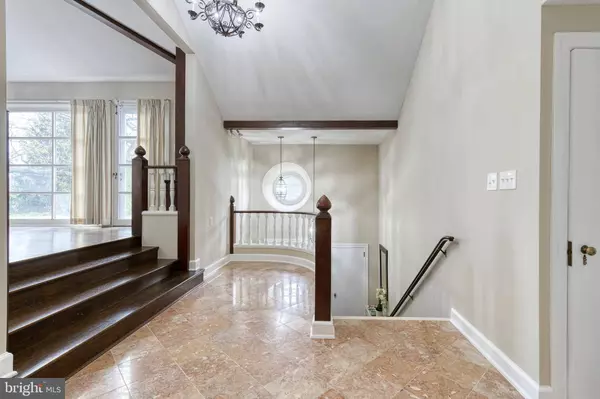 1366 SLEEPYHOLLOW RD, York, PA 17403