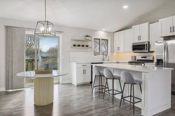 16090 Excel WAY, Rosemount, MN 55068