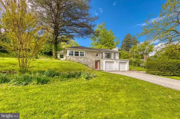 1366 SLEEPYHOLLOW RD, York, PA 17403