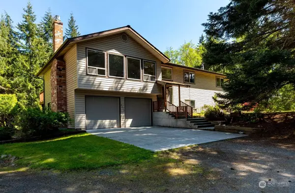 2612 Oyster WAY, Oak Harbor, WA 98277