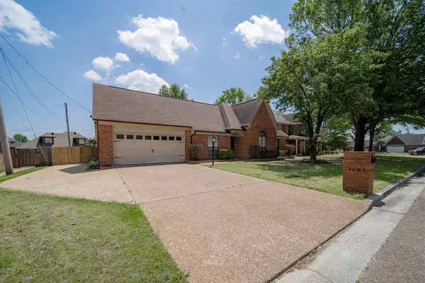 5542 PATSY CIR W, Unincorporated, TN 38125