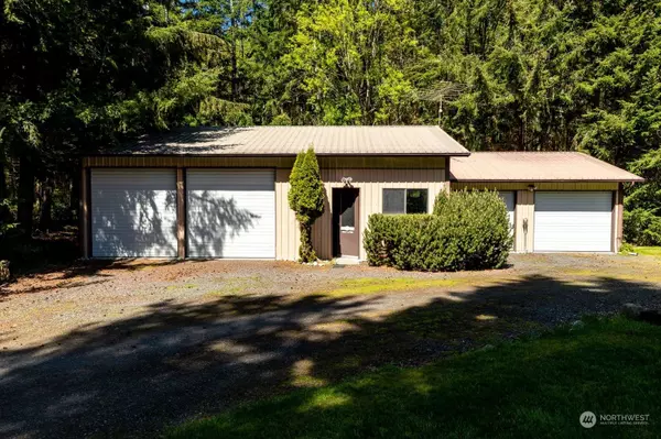 2612 Oyster WAY, Oak Harbor, WA 98277