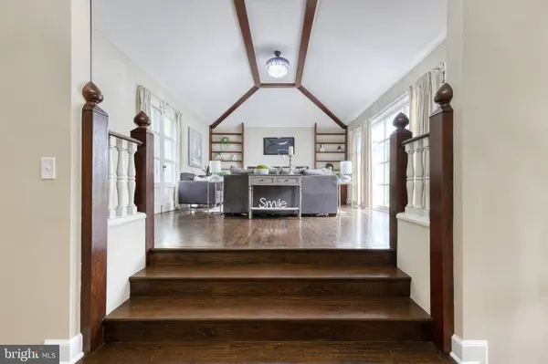 1366 SLEEPYHOLLOW RD, York, PA 17403