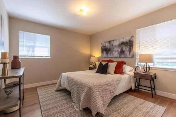 1716 39th ST, Sacramento, CA 95816