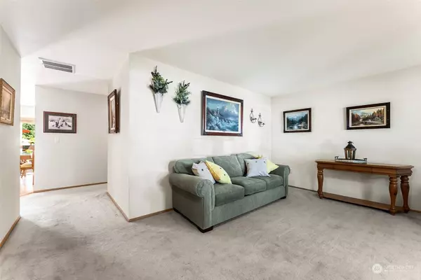 22925 SE 283rd ST, Maple Valley, WA 98038