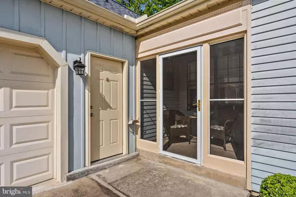 28 EMBASSY CT, Cherry Hill, NJ 08002