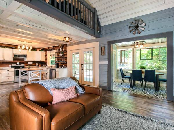 249 Nottingham RD, Maggie Valley, NC 28751