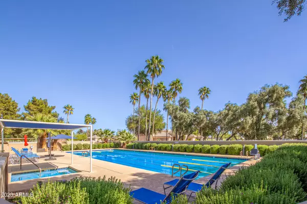 8927 E Cedar Waxwing Drive, Sun Lakes, AZ 85248