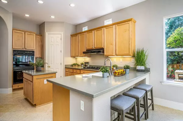 6511 Upland CT, Rocklin, CA 95677