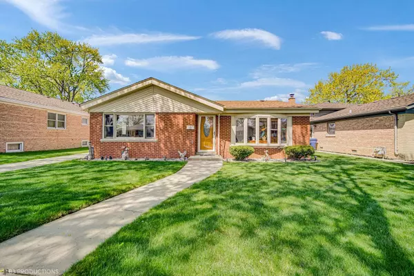 9604 Mayfield Avenue, Oak Lawn, IL 60453