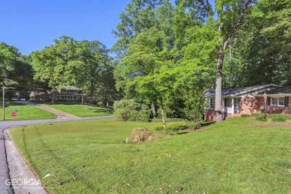 6550 Sentry Hill TRL, Sandy Springs, GA 30328