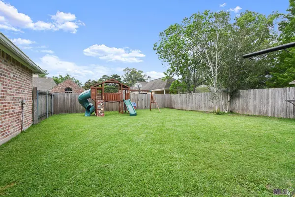 553 MOSSY OAKS AVE, Baton Rouge, LA 70810