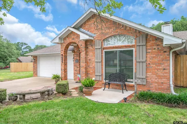 13362 Lauren Lane, Lindale, TX 75771