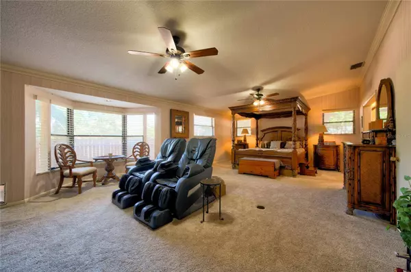 5635 7TH AVE N, St Petersburg, FL 33710