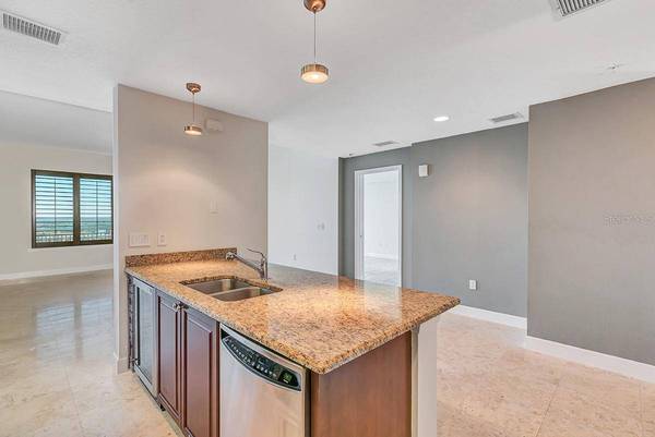 100 S EOLA DR #1612, Orlando, FL 32801