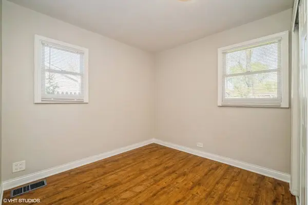 504 ISA DR, Wheeling, IL 60090