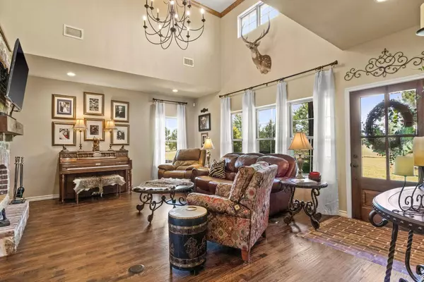 838 CR 4218, Naples, TX 75568