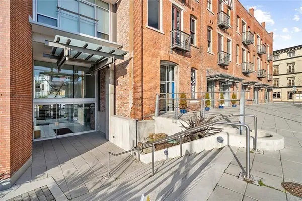 1610 Store St #222, Victoria, BC V8W 0E3