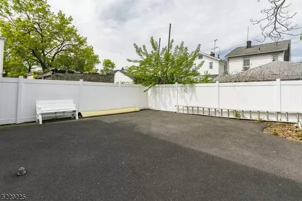 149 Columbia Ave, Newark City, NJ 07106