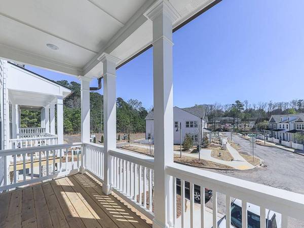 499 Bishop LN, Woodstock, GA 30188