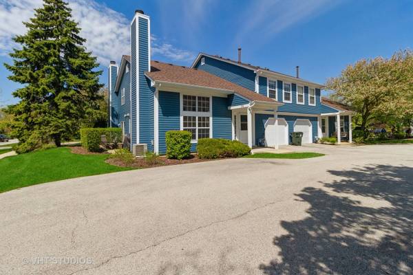 236 Acorn DR, Streamwood, IL 60107