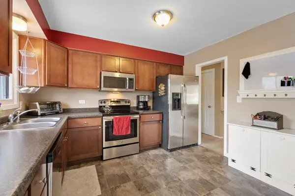 5923 Carlson ST, Shoreview, MN 55126